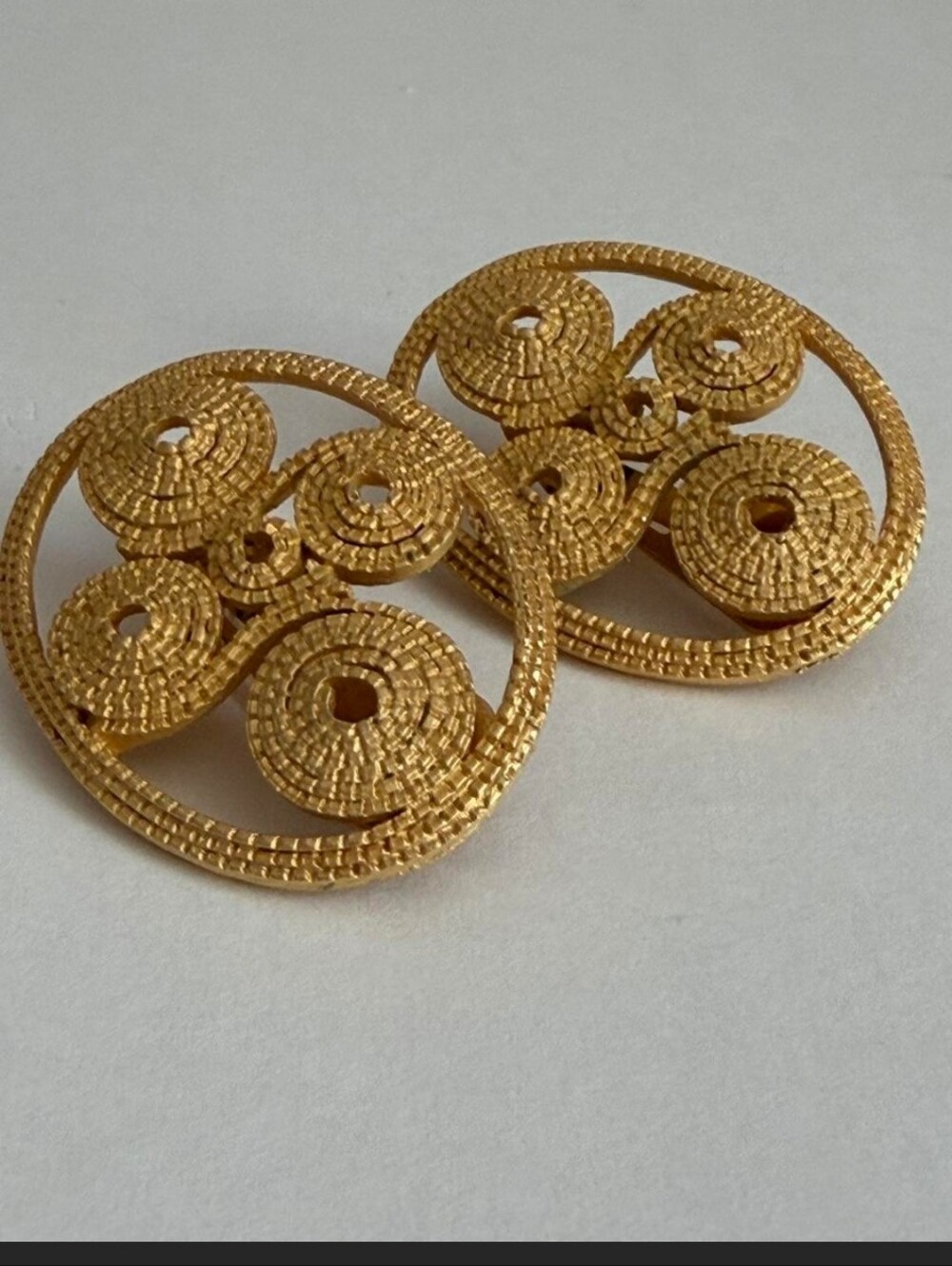 Vintage Gold Matte Round Filigree Drop Earrings